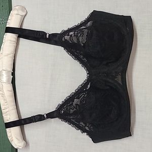 1960s Vintage Vanity Fair Black Lace Underwire Bra 34C